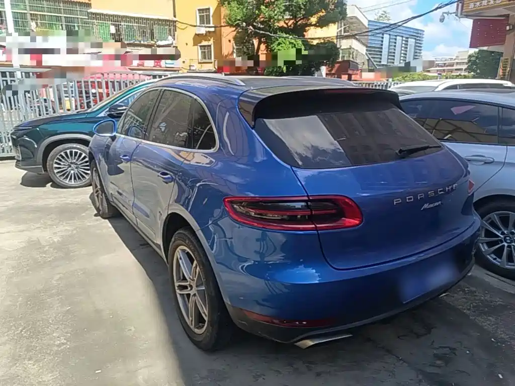 Porsche Macan — миниатюра 5