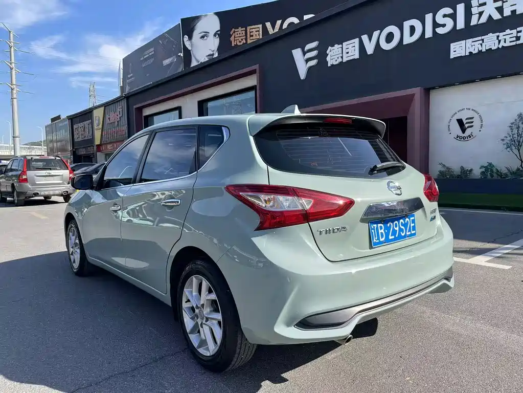 Nissan Tiida — миниатюра 7