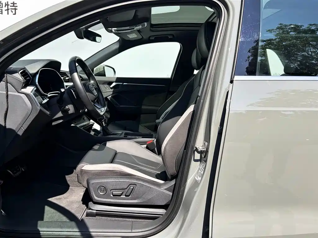 Audi Q3 — миниатюра 14