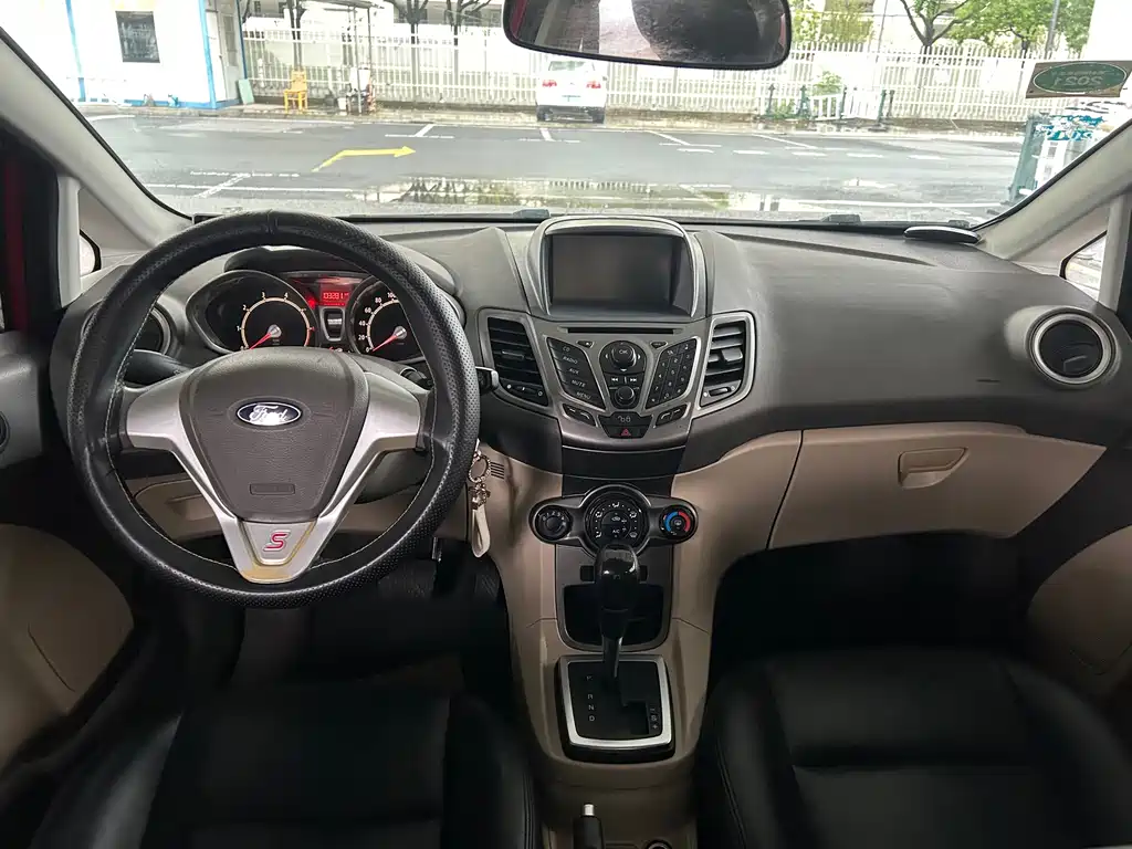 Ford Fiesta — миниатюра 11