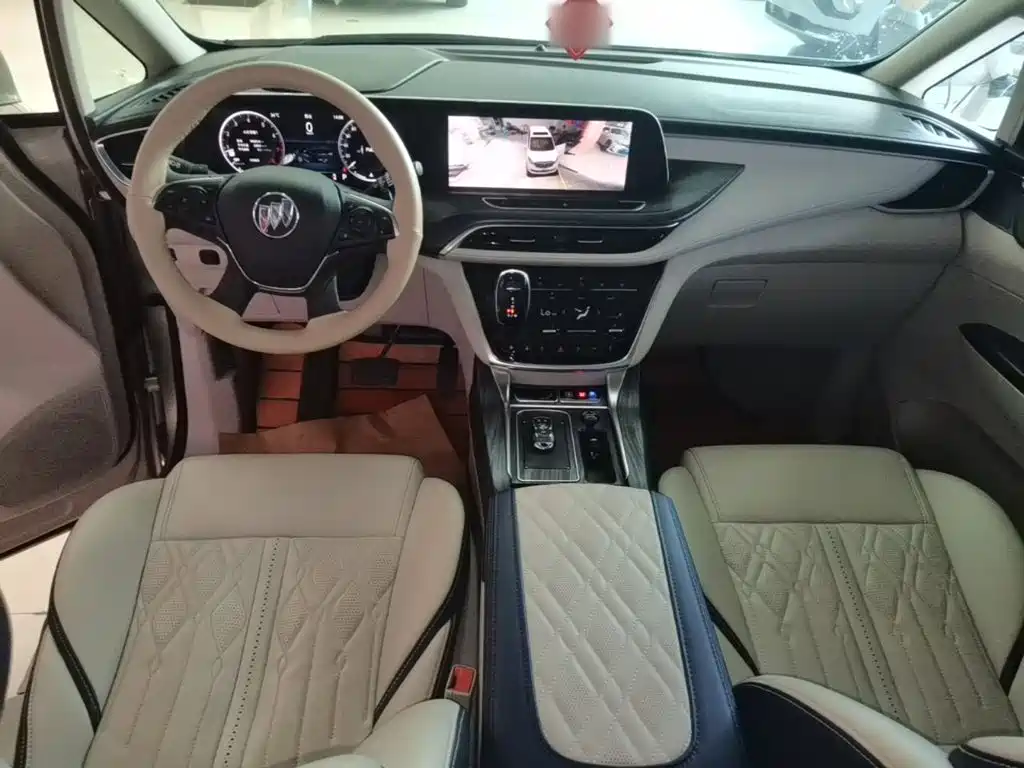 Buick GL8 — миниатюра 10