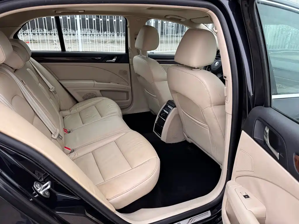 Skoda Superb — миниатюра 13
