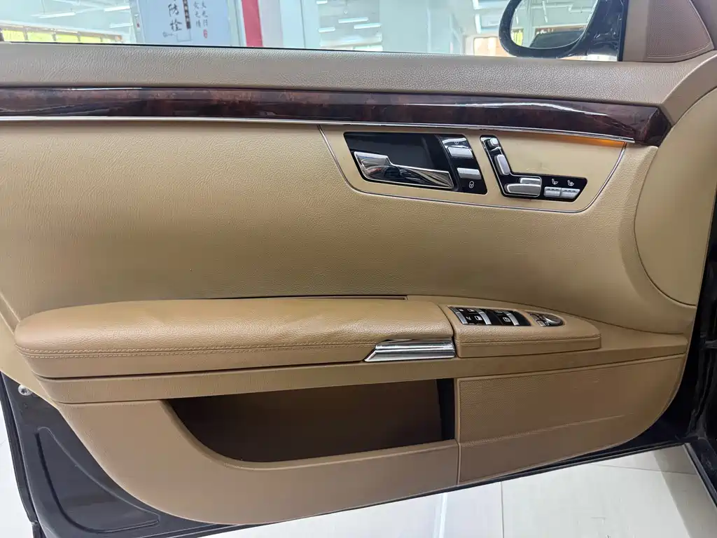Mercedes-Benz S-Class — миниатюра 10