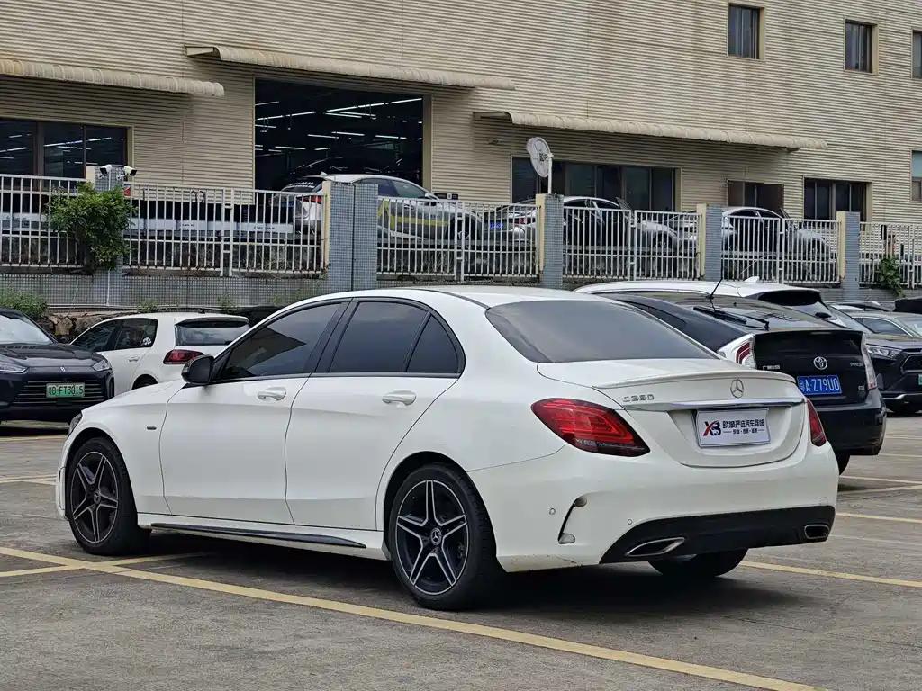 Mercedes-Benz C-Class — миниатюра 5
