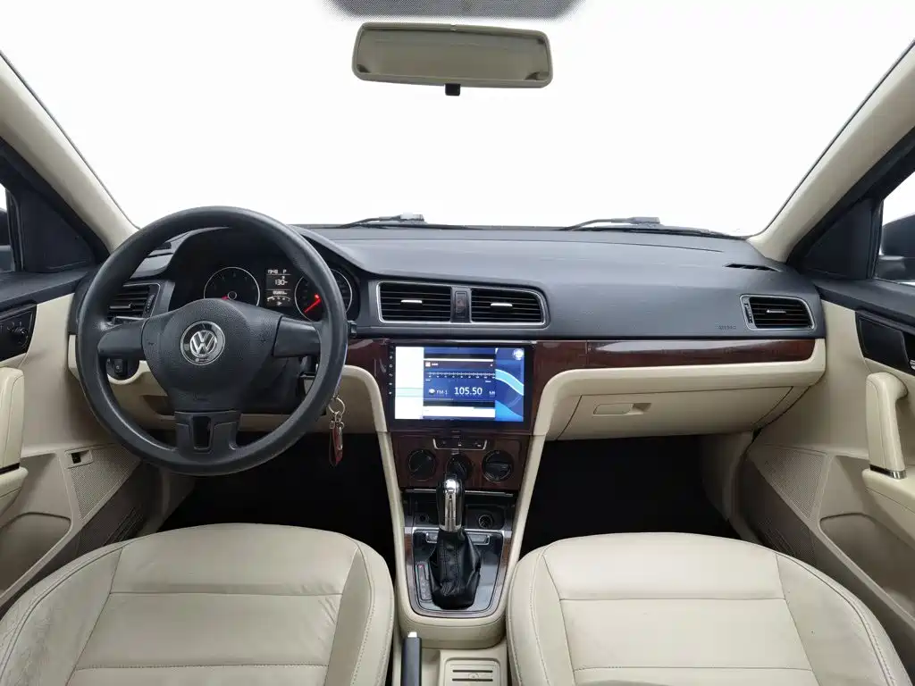 Volkswagen Lavida — миниатюра 5