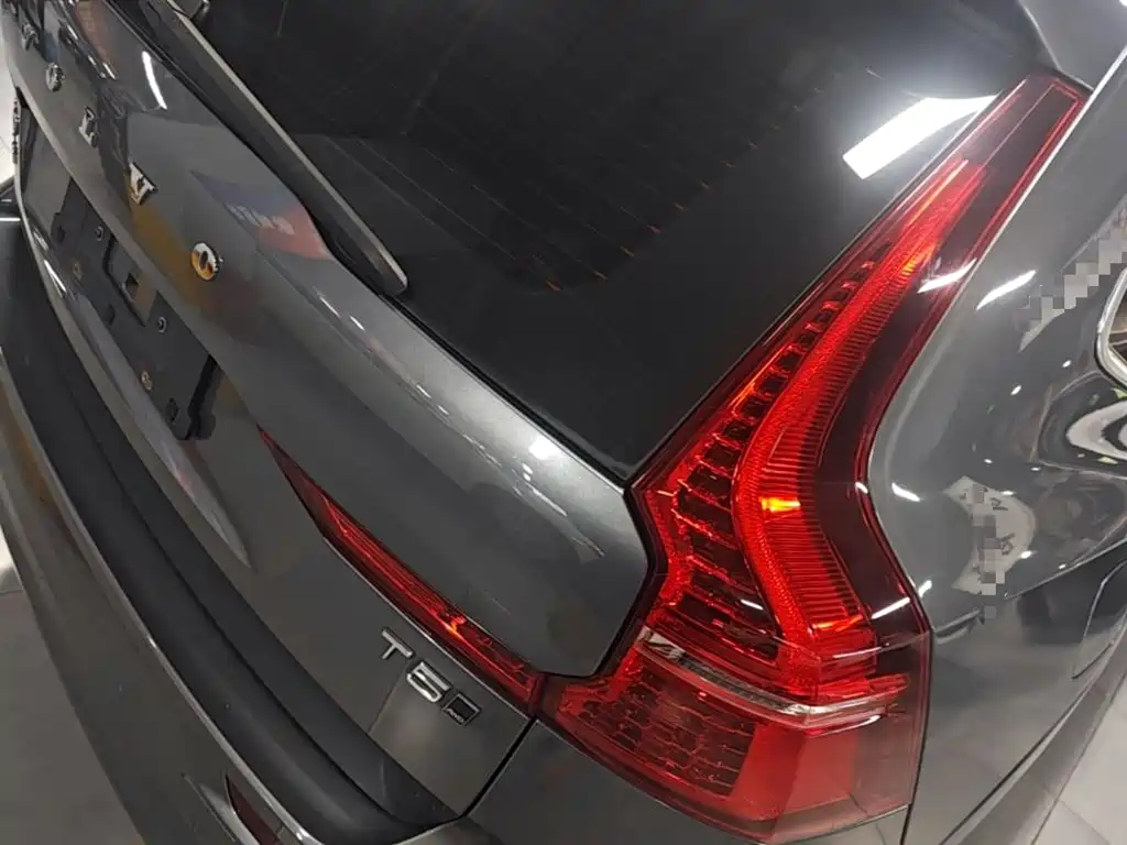 Volvo XC60 — миниатюра 8