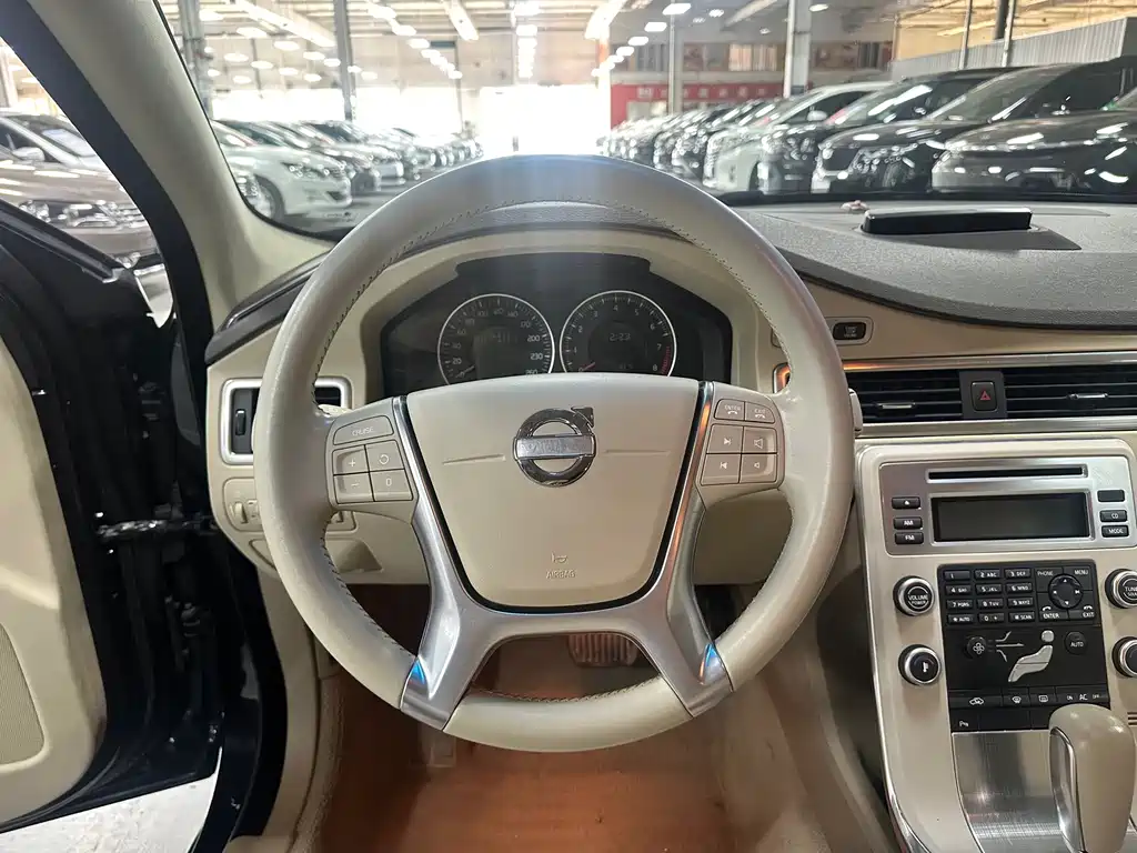 Volvo S80L — миниатюра 13