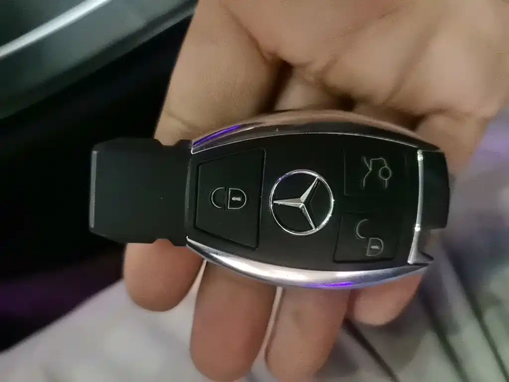 Mercedes-Benz C-Class — миниатюра 9