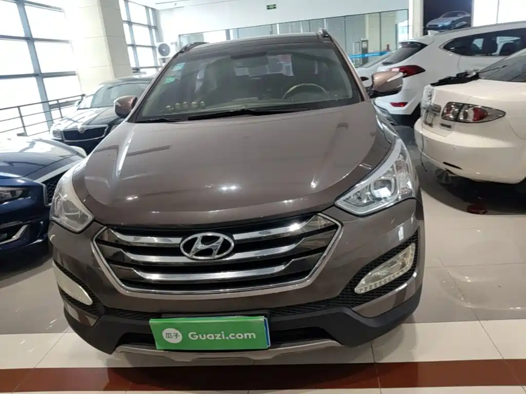 Hyundai Santa Fe — миниатюра 3