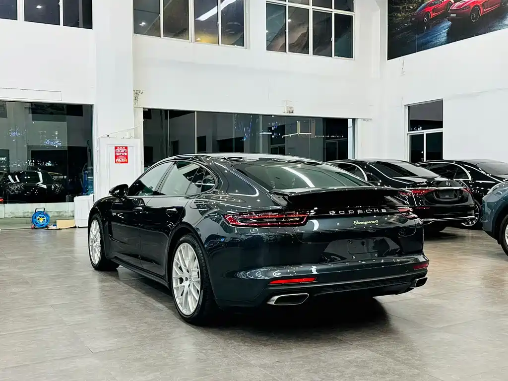Porsche Panamera Hybrid — миниатюра 4