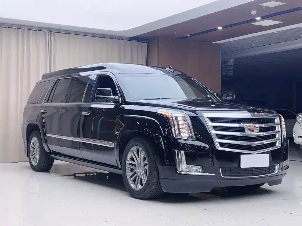 Cadillac Escalade — миниатюра 3