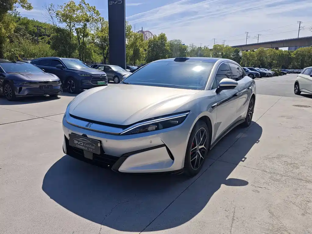 Byd 汉L 2025