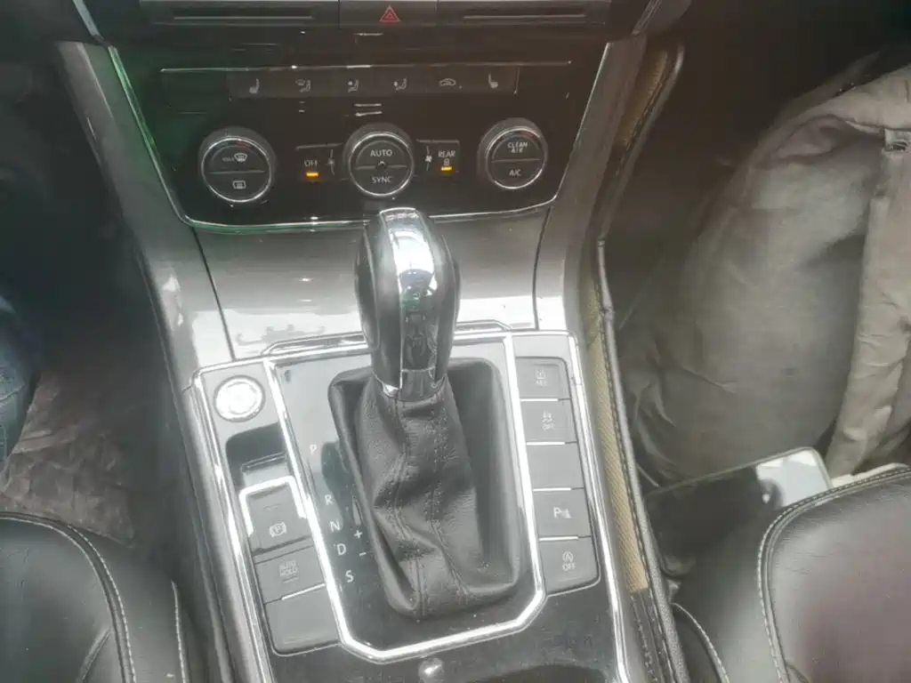 Volkswagen Passat — миниатюра 14