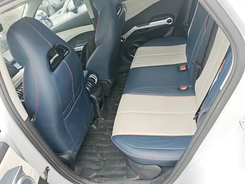 BYD Yuan Plus — миниатюра 17