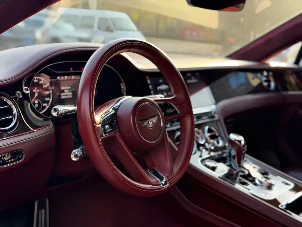 Bentley Continental — миниатюра 7