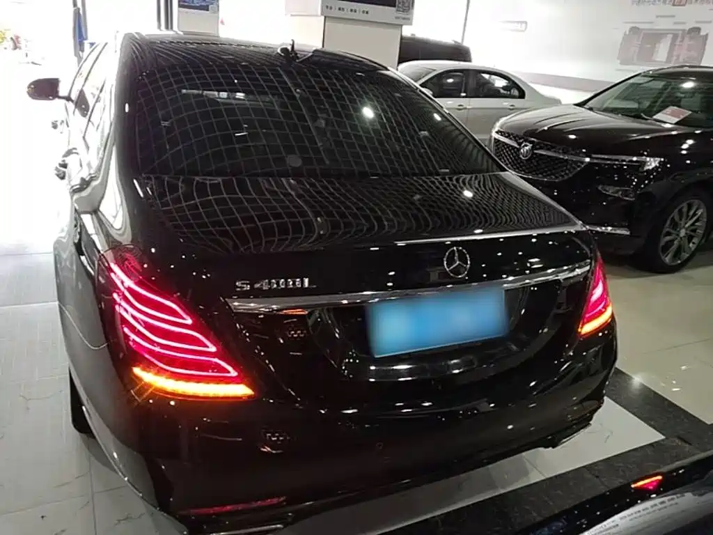 Mercedes-Benz S-Class — миниатюра 6