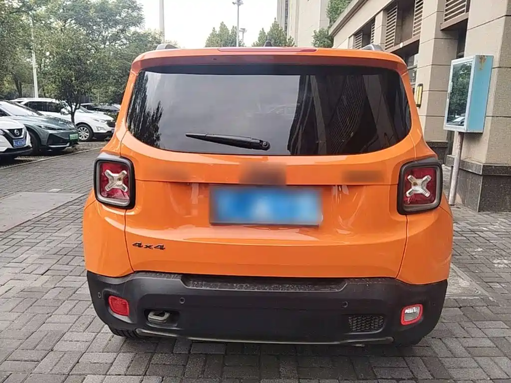 Jeep Renegade — миниатюра 6