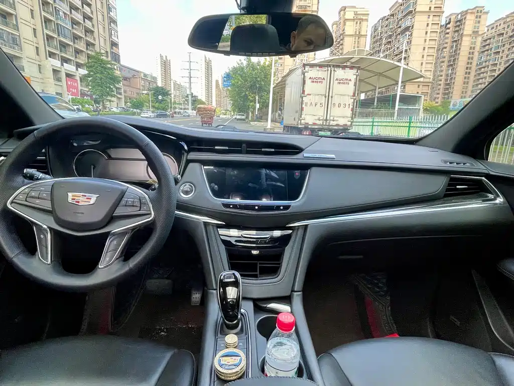 Cadillac XT5 — миниатюра 5