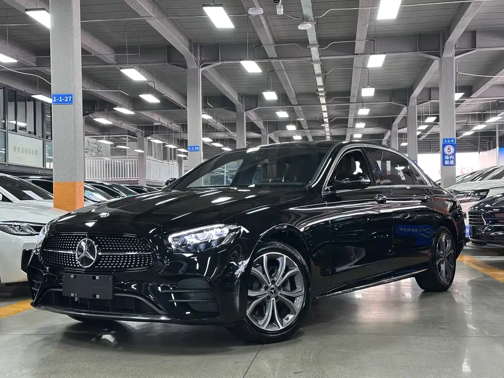 Mercedes-Benz E-Class 2023