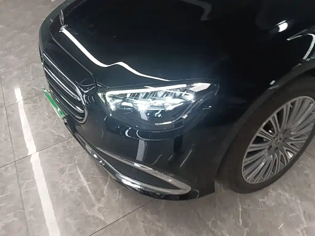 Mercedes-Benz E-Class — миниатюра 24