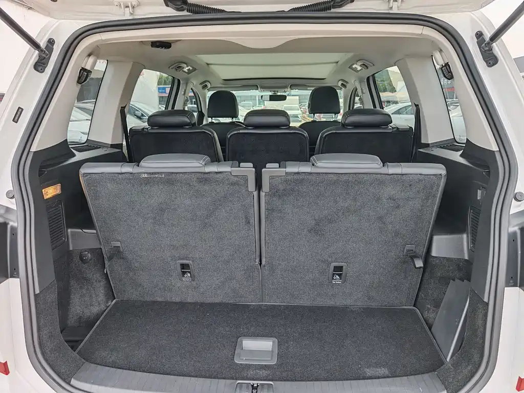 Volkswagen Touran — миниатюра 9