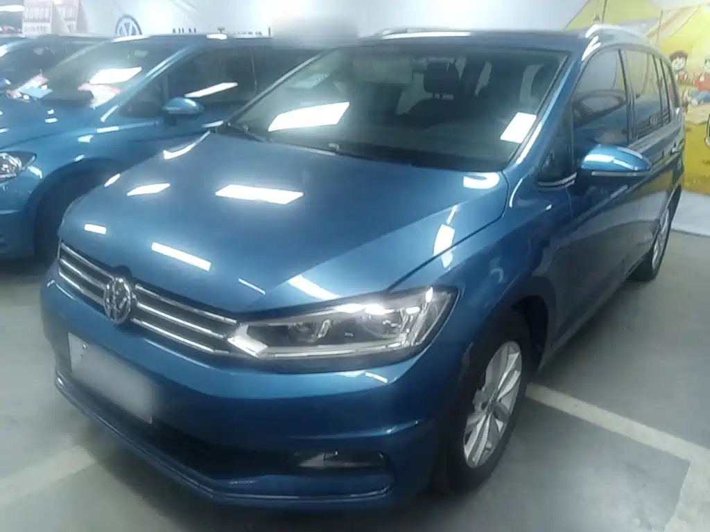 Volkswagen Touran — миниатюра 2