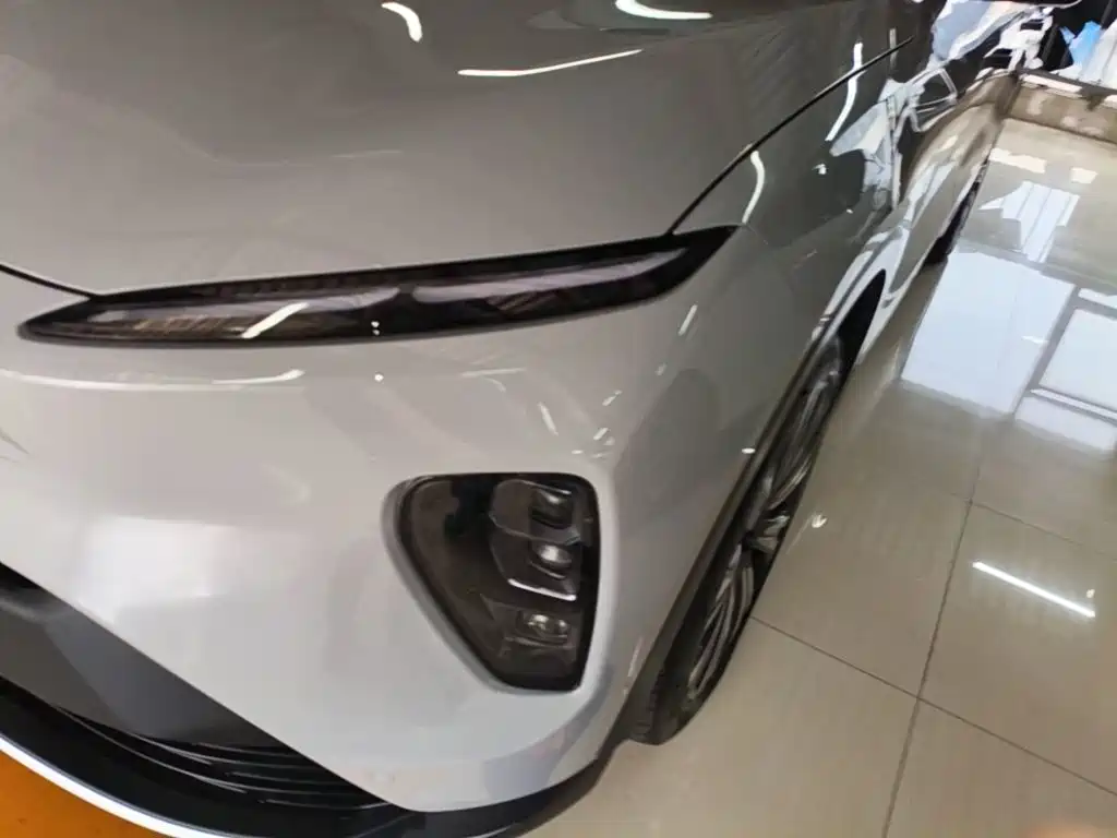 NIO ES8 — миниатюра 24
