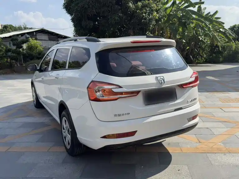 Baojun 310W — миниатюра 16