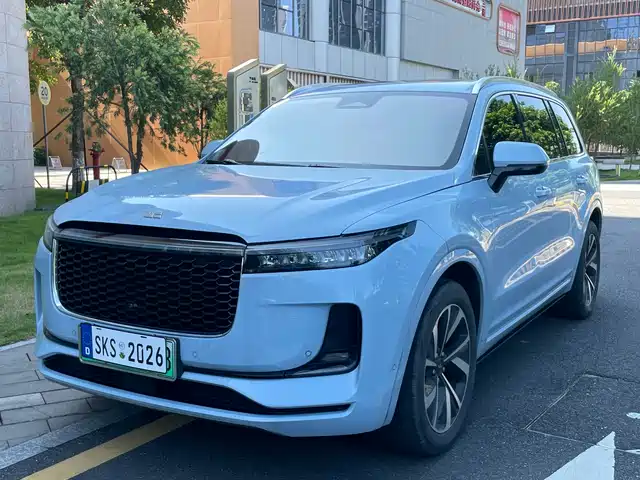 Li Auto ONE