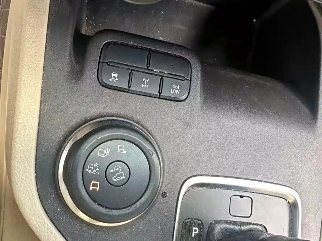 Ford Everest — миниатюра 6