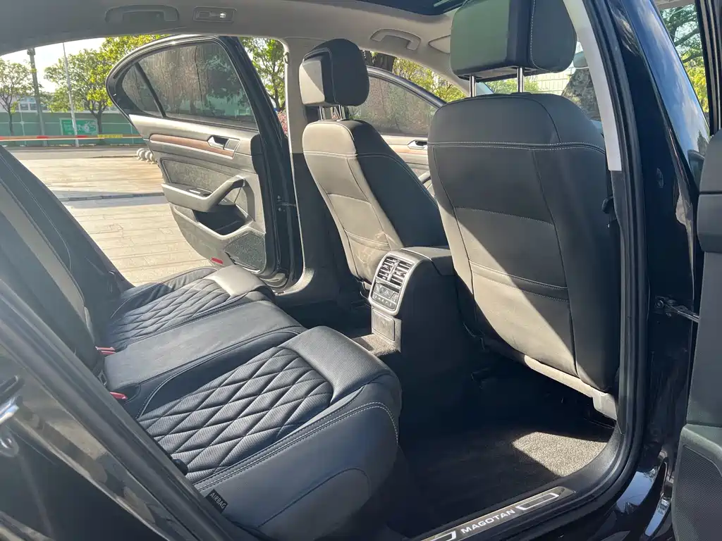 Volkswagen Magotan — миниатюра 10