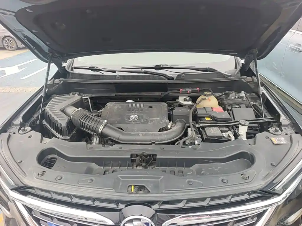 Buick Enclave — миниатюра 20