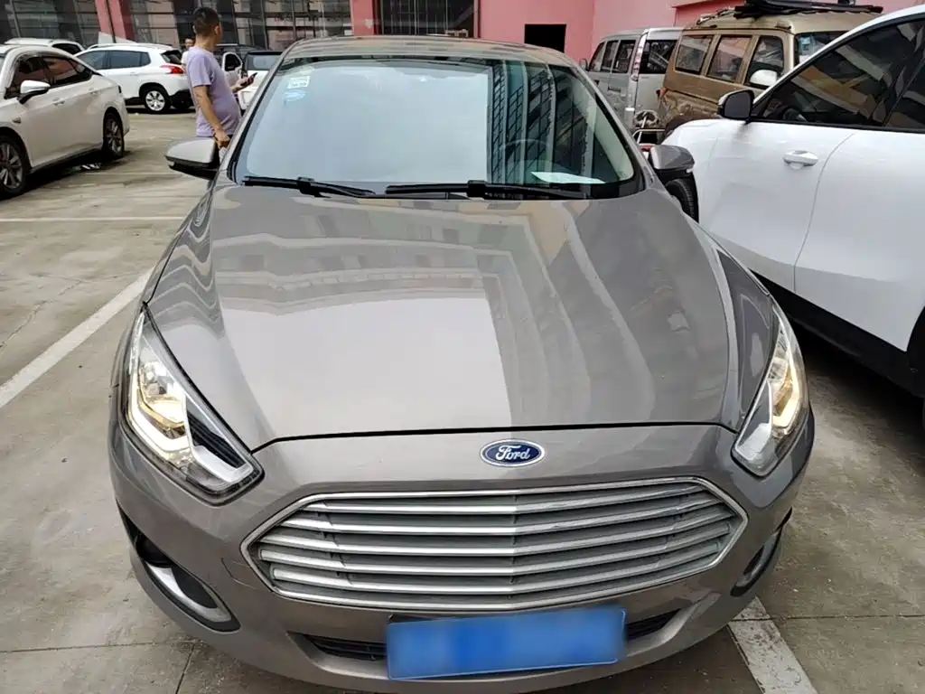 Ford Escort — миниатюра 3