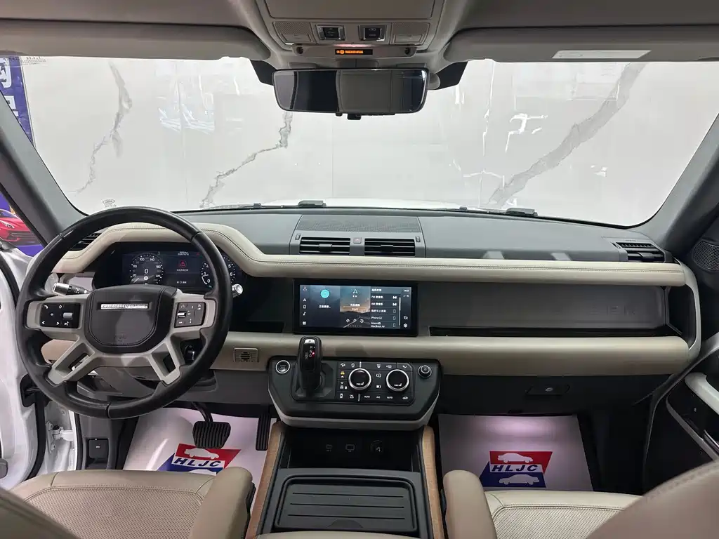 Land Rover Defender — миниатюра 10