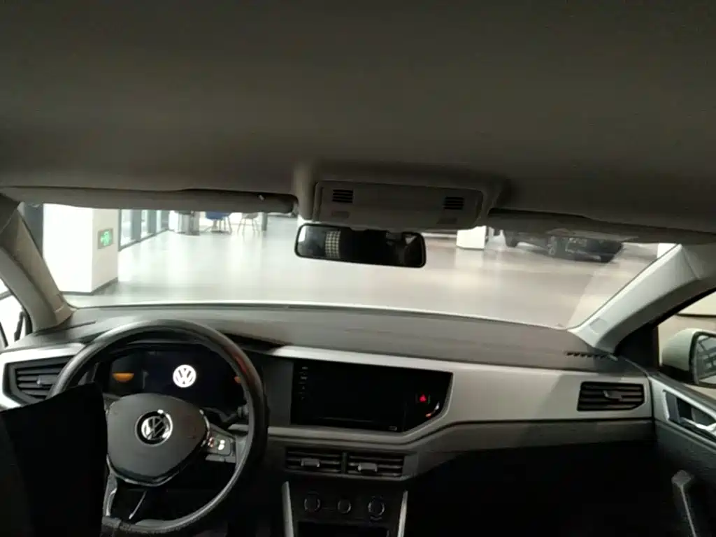 Volkswagen Polo — миниатюра 18