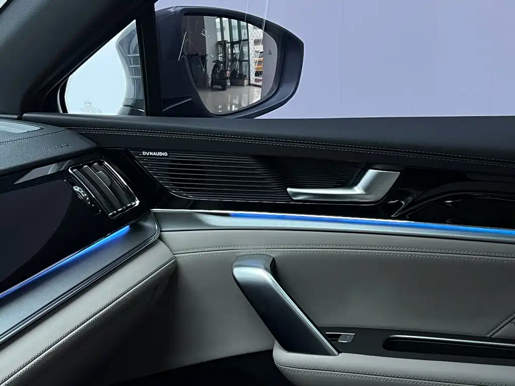BYD Tang New Energy — миниатюра 11
