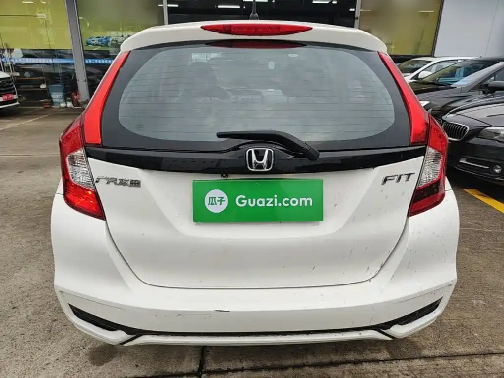 Honda Fit — миниатюра 6