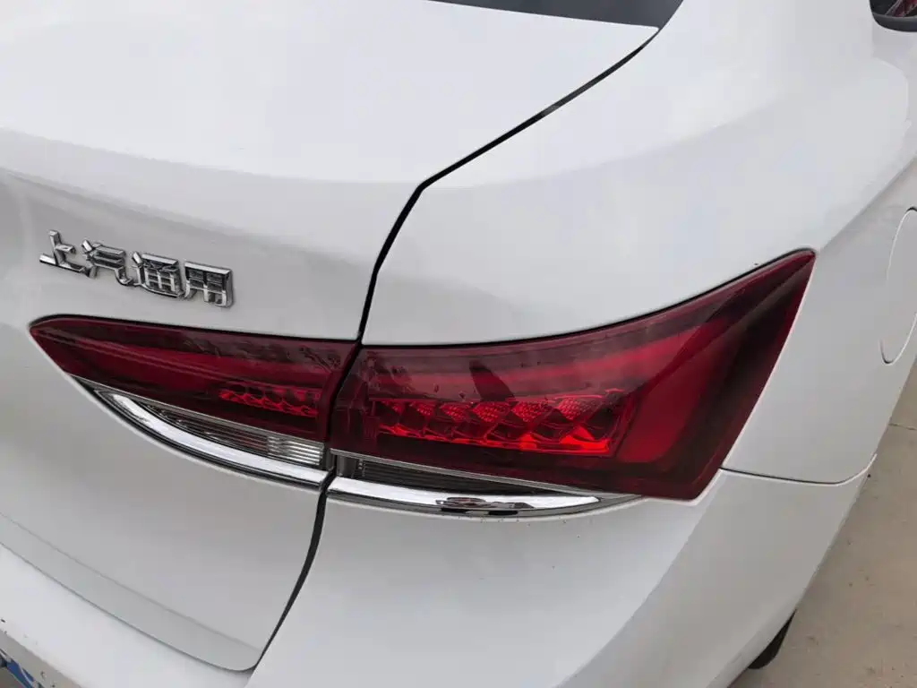 Buick Excelle — миниатюра 8