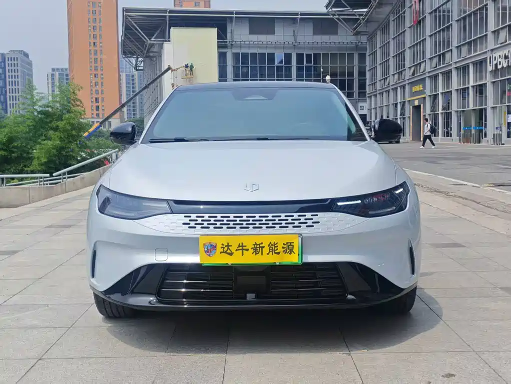 Leapmotor Leapmotor C01 — миниатюра 8
