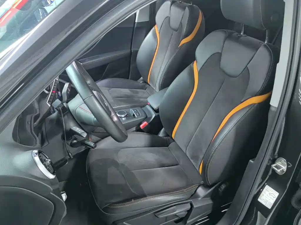 Audi Q2L e-tron — миниатюра 15