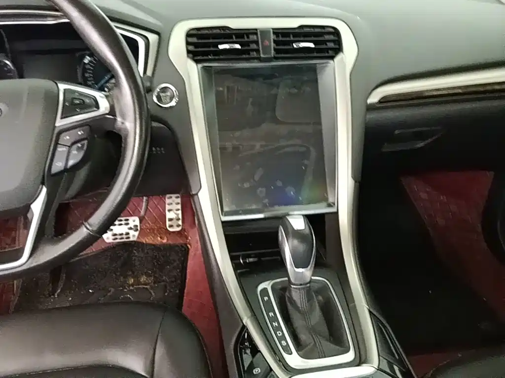 Ford Mondeo — миниатюра 13