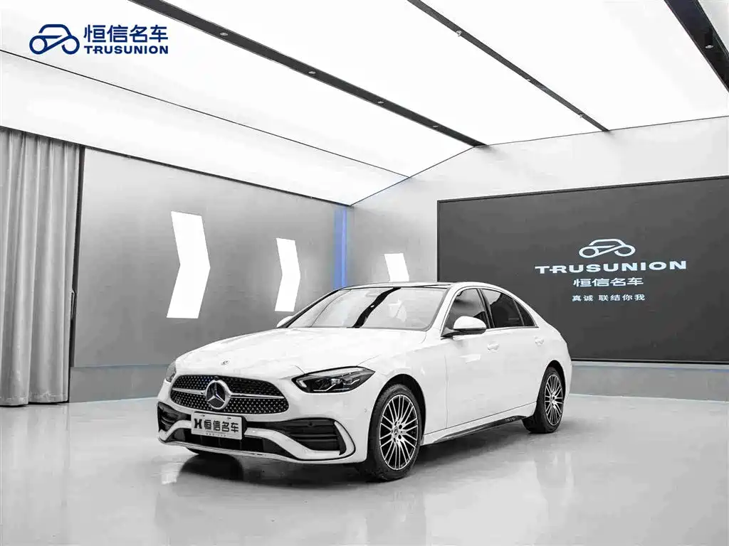 Mercedes-Benz C-Class — миниатюра 3