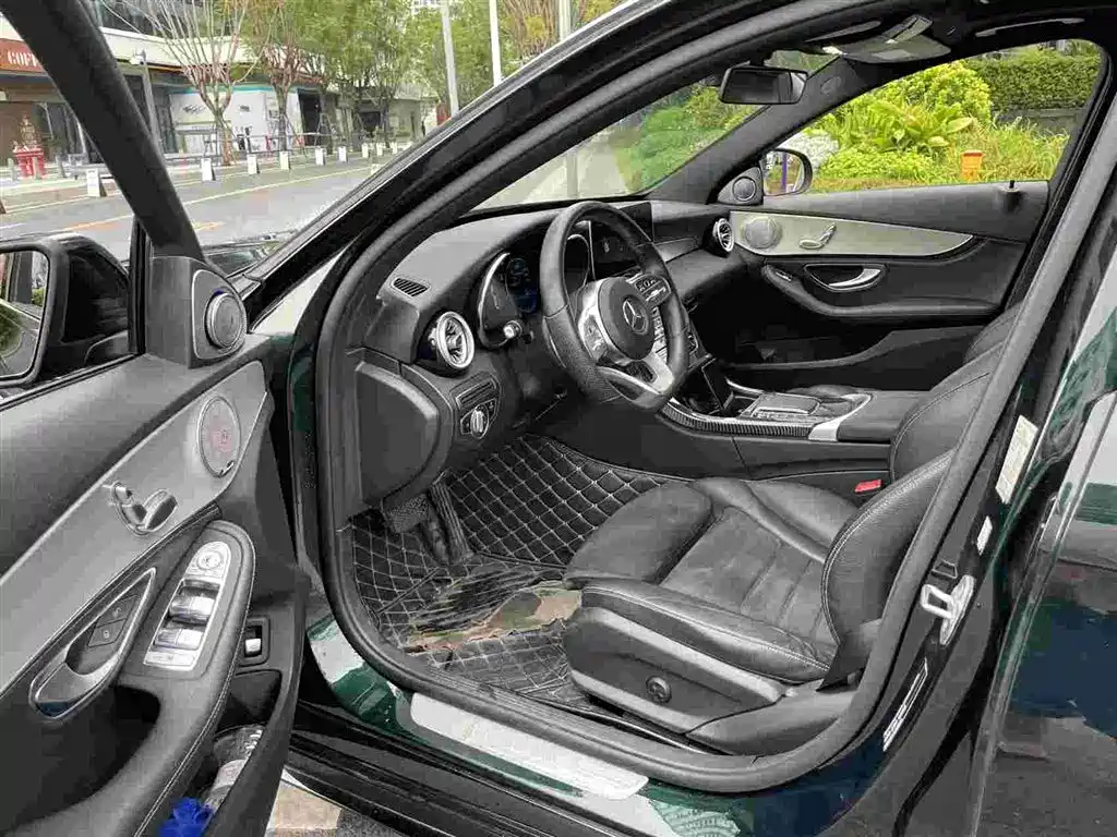Mercedes-Benz C-Class — миниатюра 9