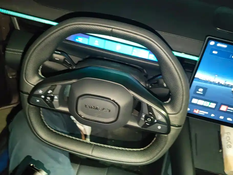 Lynk & Co 10 — миниатюра 15