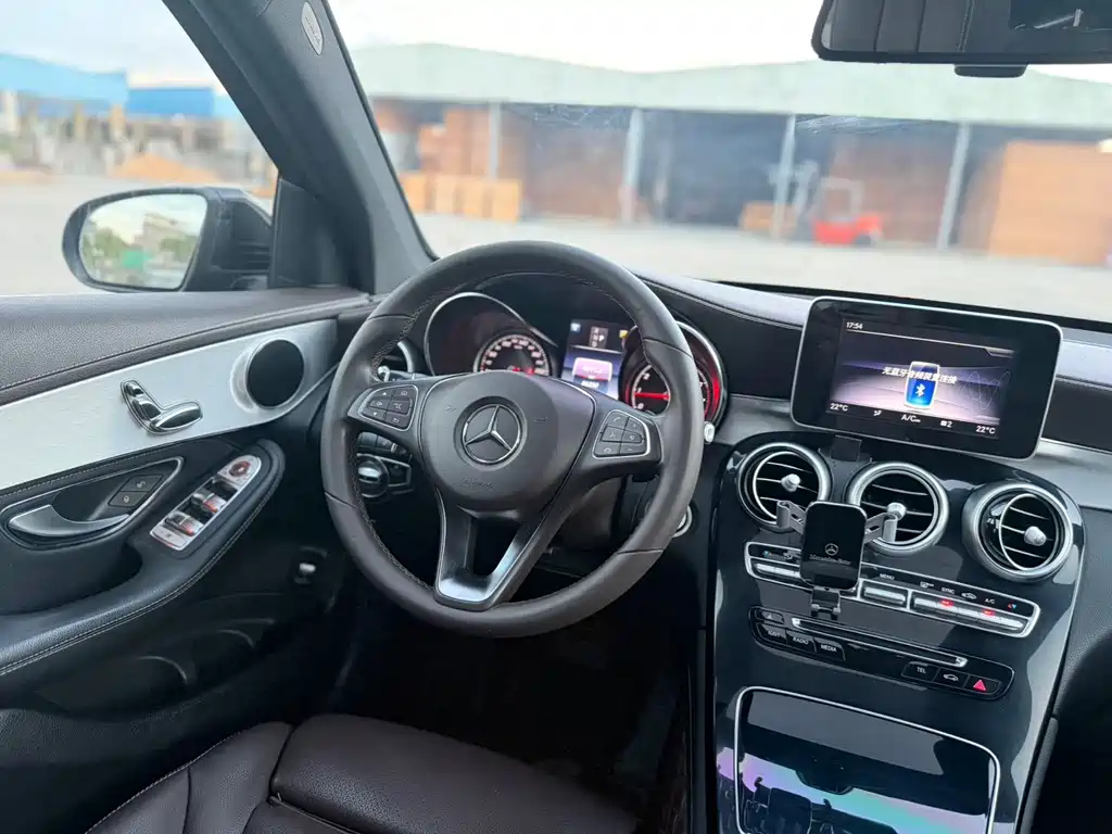 Mercedes-Benz GLC — миниатюра 12