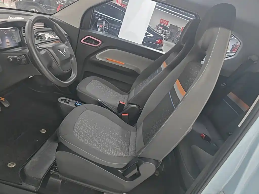 Wuling MINIEV — миниатюра 15
