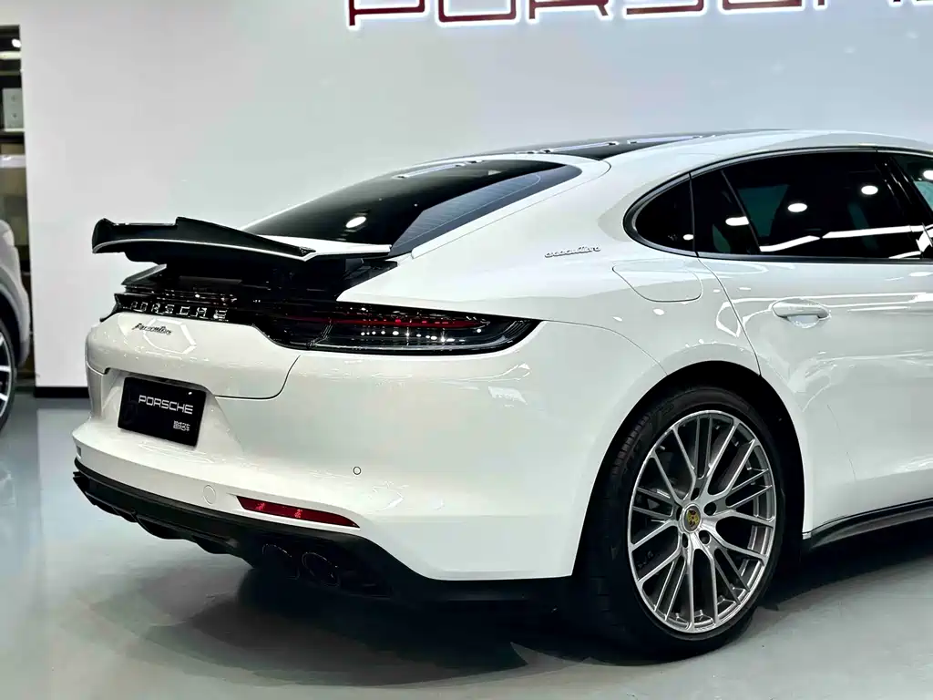 Porsche Panamera — миниатюра 30