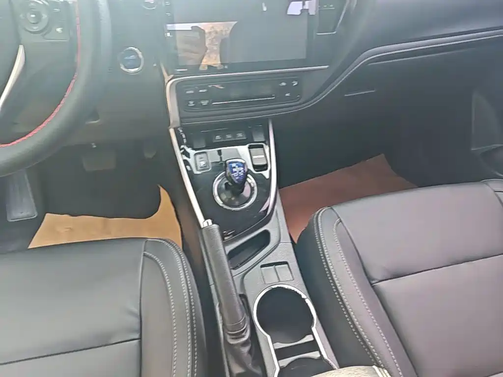Toyota Corolla — миниатюра 14