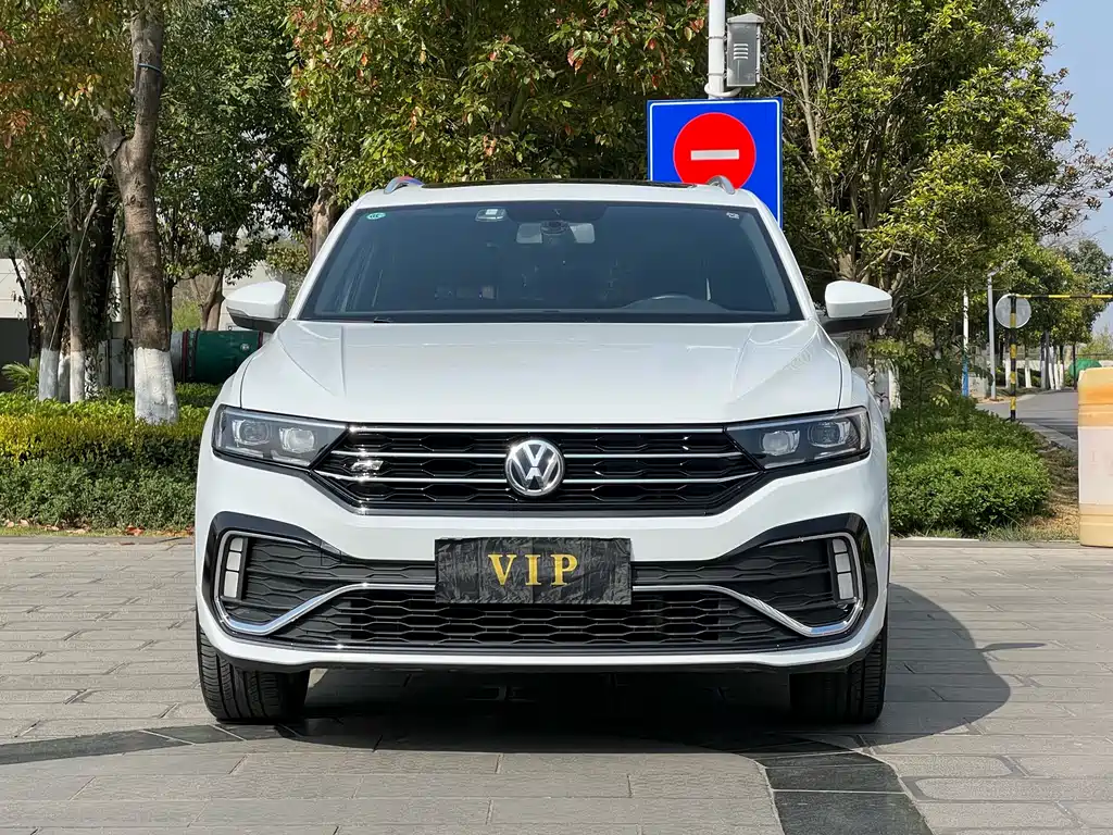 VOLKSWAGEN T ROC EXPLORING SONGS