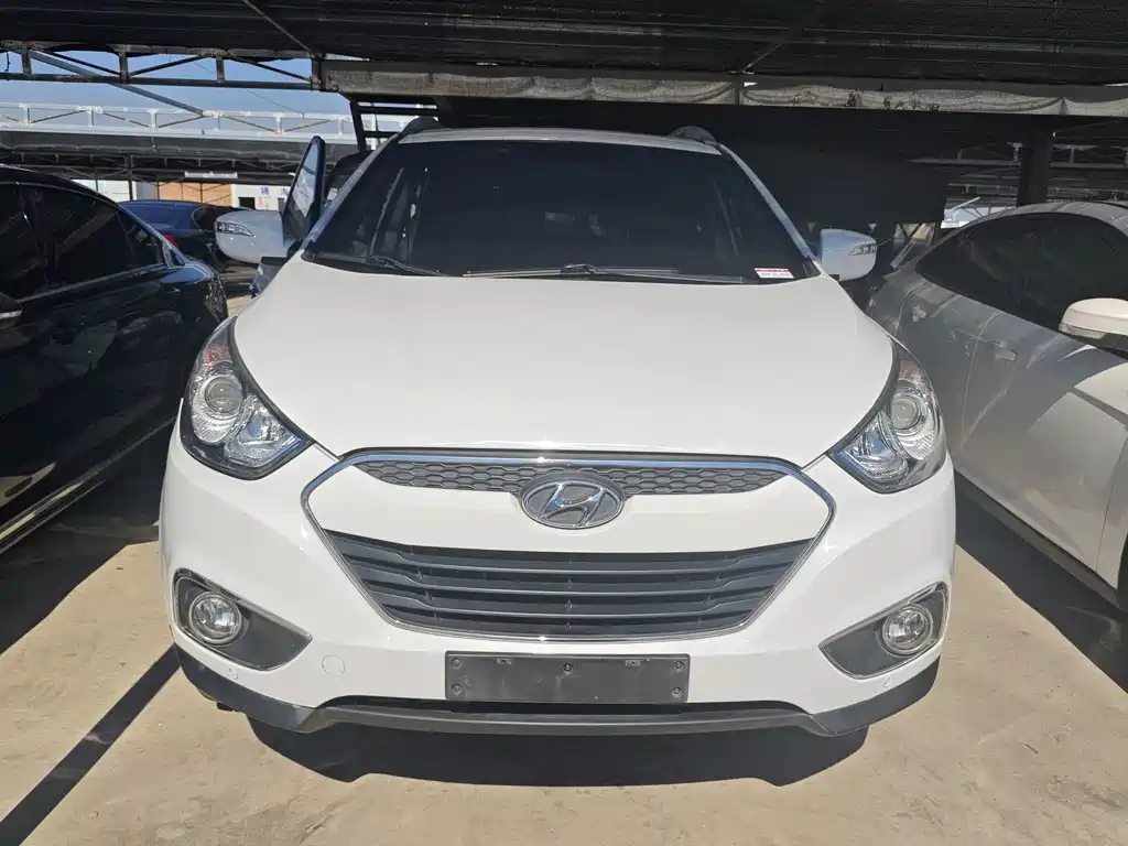 Hyundai BAIC Hyundai ix35 ix35 2012 2.0L AT Elite GLS
